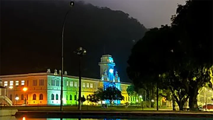 De noite no Colégio Naval