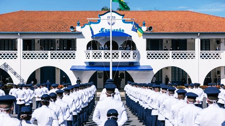 Entrada da Escola Especialistas da Aeronáutica